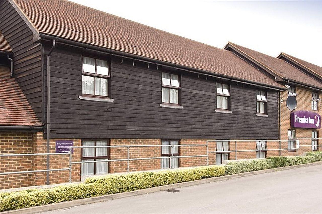 Premier Inn Premier Inn Sandhurst Сандхърст Екстериор снимка